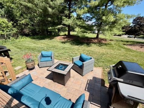 1404 Cobblestone Court Raritan NJ 08822