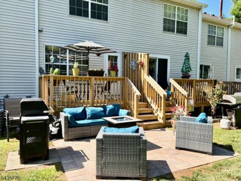 1404 Cobblestone Court Raritan NJ 08822