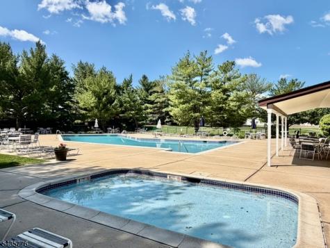 1404 Cobblestone Court Raritan NJ 08822