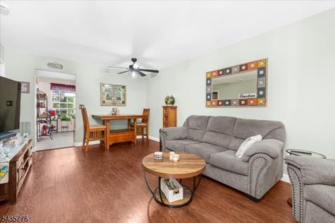 1404 Cobblestone Court Raritan NJ 08822