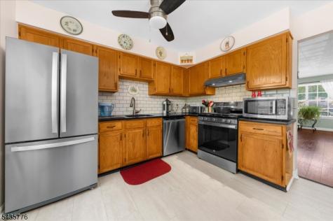 1404 Cobblestone Court Raritan NJ 08822