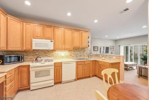 9116 Warrens Way Wanaque NJ 07465