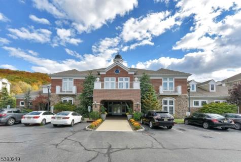 9116 Warrens Way Wanaque NJ 07465