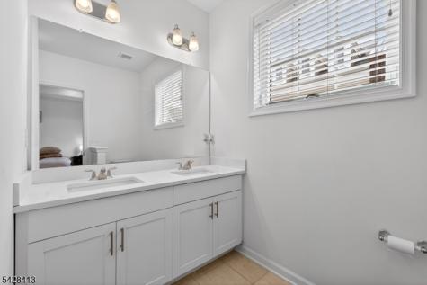 247 Bradley Drive Wood-ridge NJ 07075