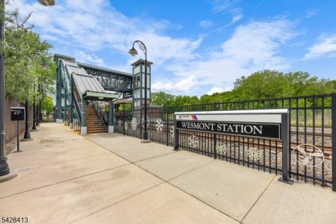 247 Bradley Drive Wood-ridge NJ 07075
