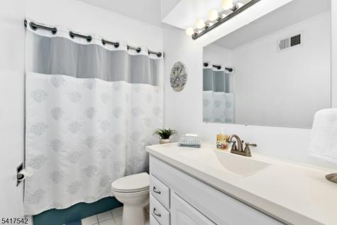 6 Maddaket Scotch Plains NJ 07076