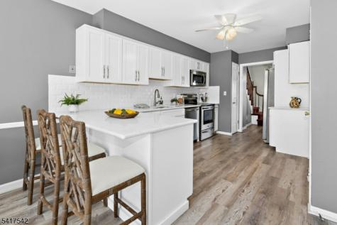 6 Maddaket Scotch Plains NJ 07076