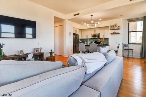 4 Beacon Way Jersey City NJ 07304