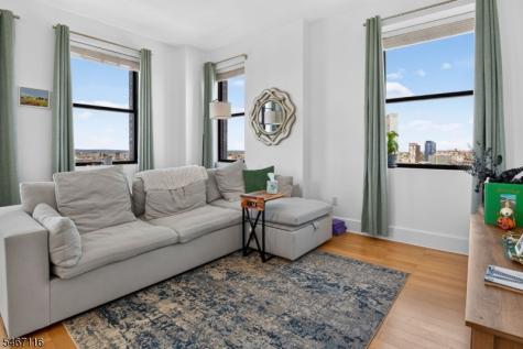 4 Beacon Way Jersey City NJ 07304