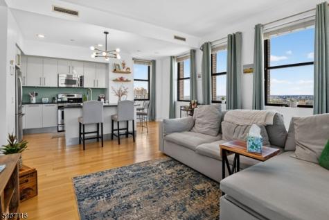 4 Beacon Way Jersey City NJ 07304
