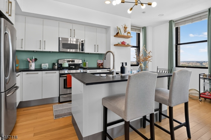 4 Beacon Way Unit 1601 Jersey City NJ 07304