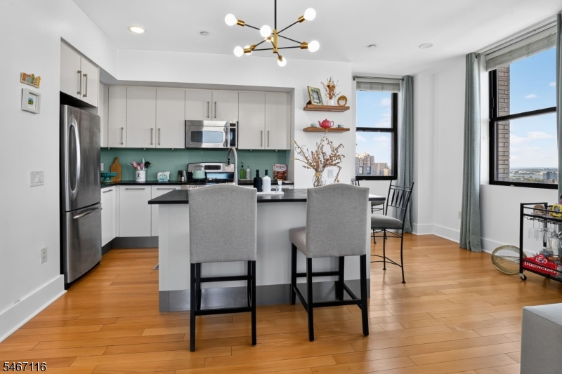 4 Beacon Way Unit 1601 Jersey City NJ 07304