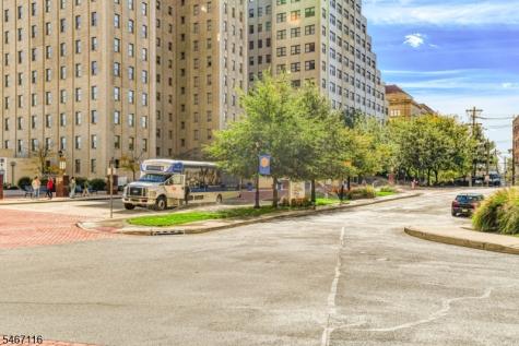 4 Beacon Way Jersey City NJ 07304