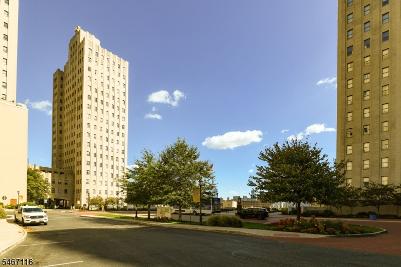 4 Beacon Way Unit 1601 Jersey City NJ 07304