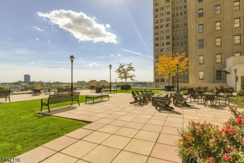 4 Beacon Way Jersey City NJ 07304