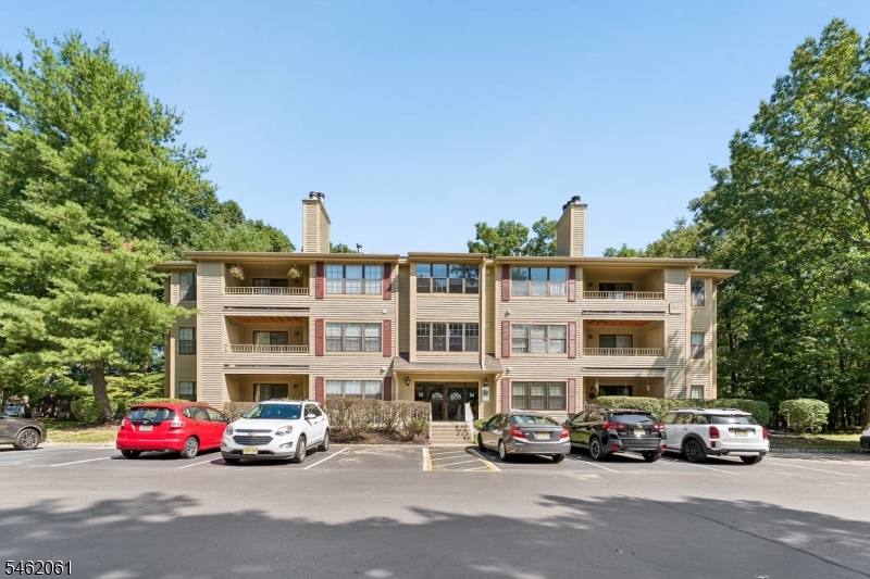 1403 Stoneridge Circle Helmetta NJ 08828