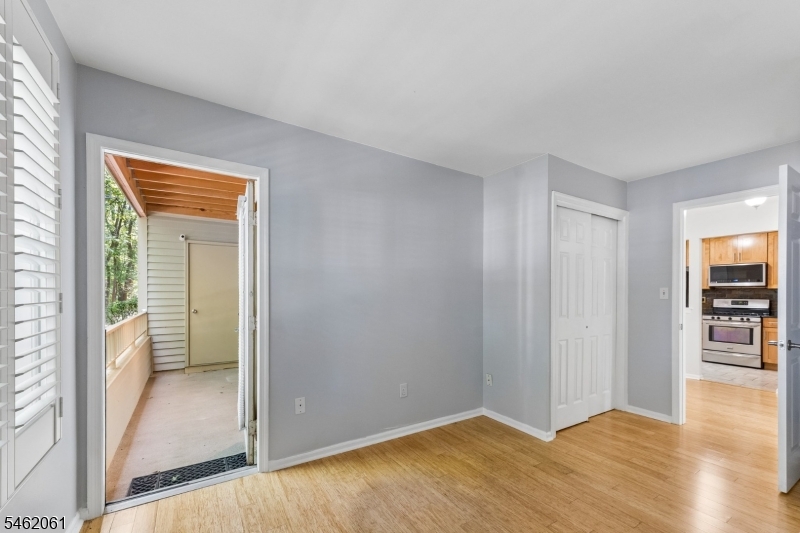 1403 Stoneridge Circle Helmetta NJ 08828