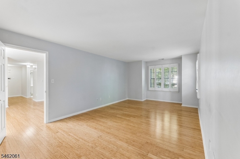 1403 Stoneridge Circle Helmetta NJ 08828