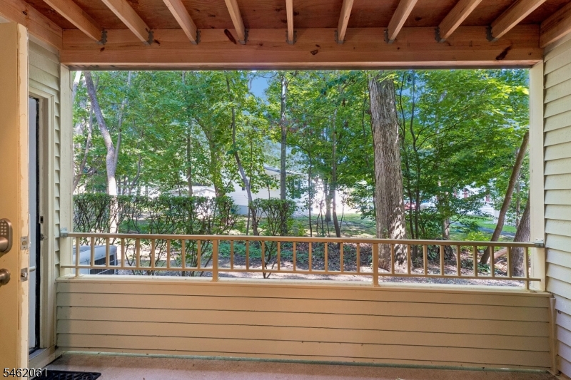 1403 Stoneridge Circle Helmetta NJ 08828