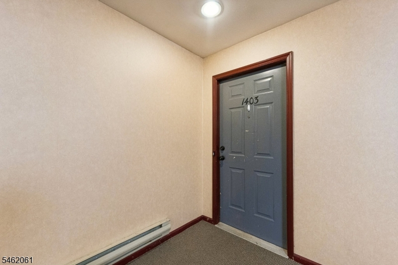 1403 Stoneridge Circle Helmetta NJ 08828