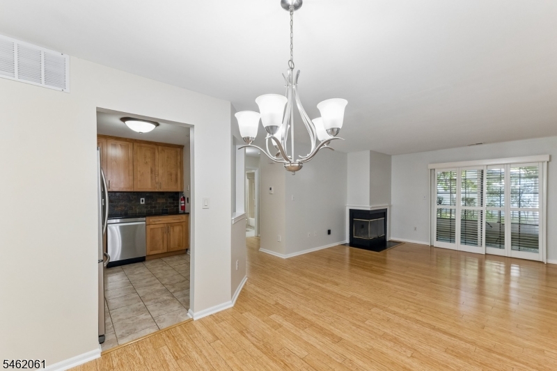 1403 Stoneridge Circle Helmetta NJ 08828