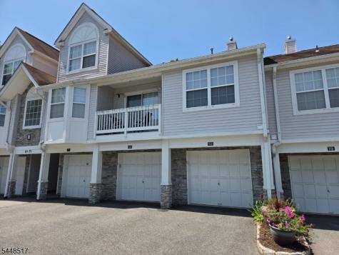 63 Autumn Court Roxbury NJ 07852