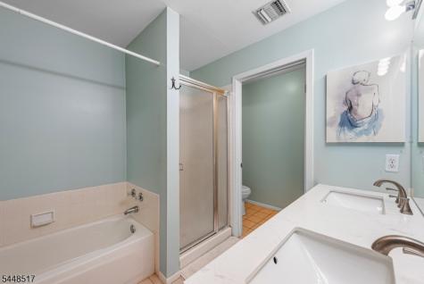 63 Autumn Court Roxbury NJ 07852