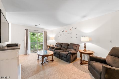 63 Autumn Court Roxbury NJ 07852