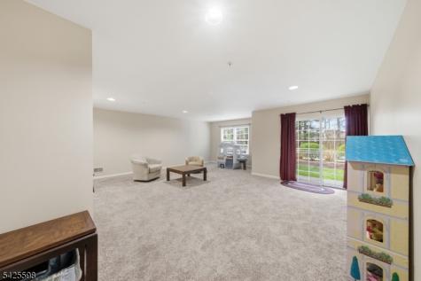 902 Hawley Court Denville NJ 07834