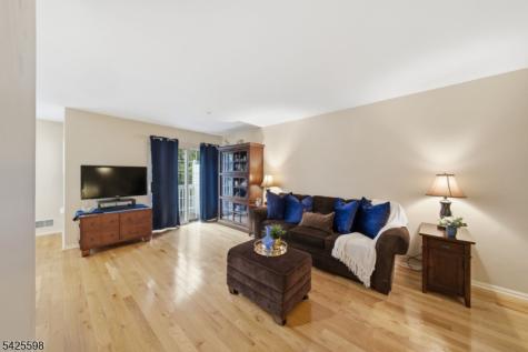 902 Hawley Court Denville NJ 07834