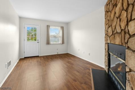 12 Harwich Court Scotch Plains NJ 07076