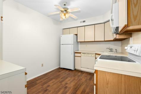 12 Harwich Court Scotch Plains NJ 07076