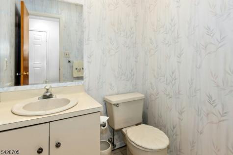 12 Harwich Court Scotch Plains NJ 07076