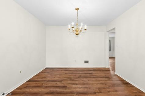 12 Harwich Court Scotch Plains NJ 07076