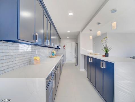 377 S Harrison Street 8l East Orange NJ 07018