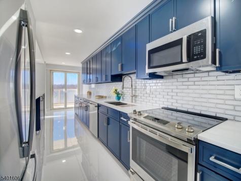 377 S Harrison Street 8l East Orange NJ 07018