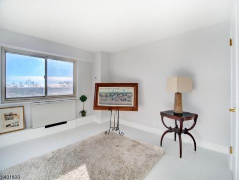 377 S Harrison Street 8l East Orange NJ 07018