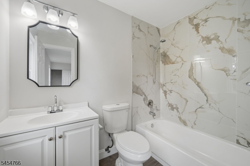 162 Mcnair Court Franklin NJ 08873