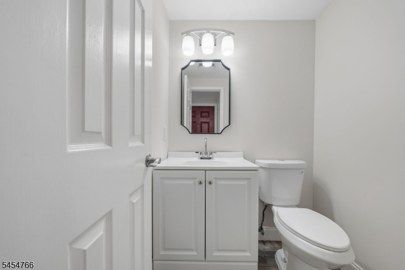 162 Mcnair Court Franklin NJ 08873