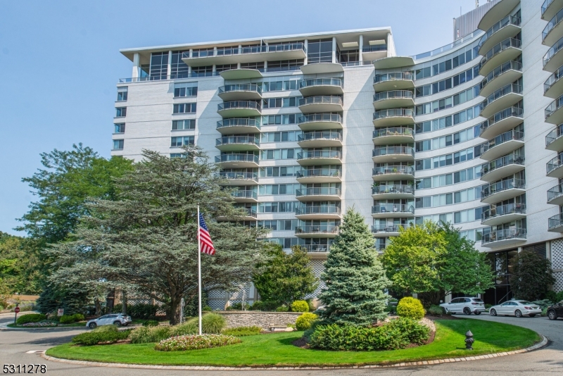 1 Claridge Drive Verona NJ 07044