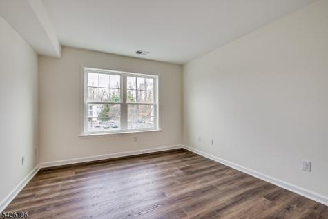 1233 Waterford Drive Edison NJ 08817