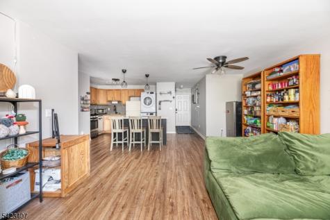 14 Falcon Ridge Way Hamburg NJ 07419