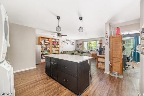 14 Falcon Ridge Way Hamburg NJ 07419
