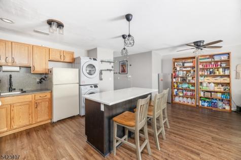 14 Falcon Ridge Way Hamburg NJ 07419