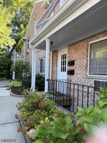 27 Corsa Terrace Ridgewood Village NJ 07450
