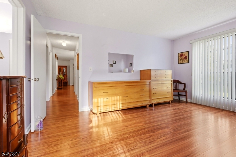 401 Danbury Lane East Brunswick NJ 08816