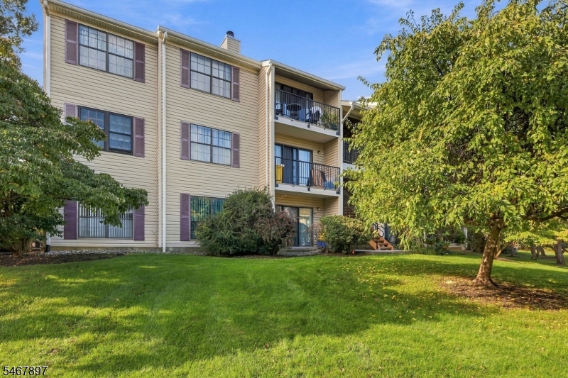 401 Danbury Lane East Brunswick NJ 08816
