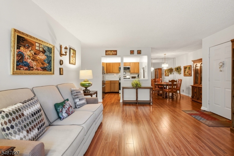 401 Danbury Lane East Brunswick NJ 08816