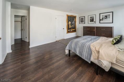 130 Kensington Drive Fort Lee NJ 07024