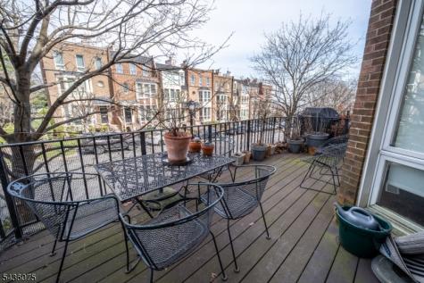 130 Kensington Drive Fort Lee NJ 07024